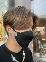 ハイベージュ　センターパート