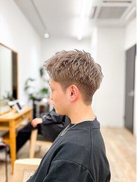 セイドット フクオカ(Say.FUKUOKA) 【メンズ★大名】ブリーチ×ベージュ×スパイキーショート×眉毛