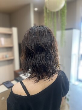 カコン(KAKONN) ミディアムパーマ