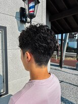 リチウム(Lithium)&nbsp;〈大人の艶感と若々しさ〉フェザーパーマ×ツーブロック