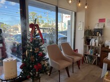 女性スタイリストのみ在籍♪アットホームで落ち着いた雰囲気♪