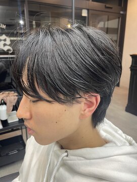 MEN’S HAIR/サーフカール/刈り上げセンターパート/千葉駅