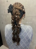 スケール(=SCALE) 《ヘアセット+フルメイク》