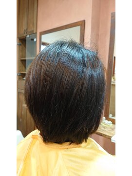 グランディールドゥワカクサ(Grandir de Wakakusa) フレンチカット