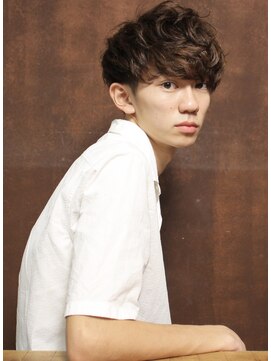 シアンデルカ(CYANDELUCCA) ツーブロックマッシュパーマ