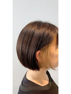 サイイン(saiin) インナーカラーボブ