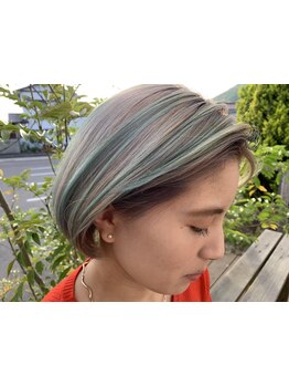 柔らかい透明感のあるカラーで大人女性の魅力を引き出します★[新規/外国人風カラー+トリートメント\8980]