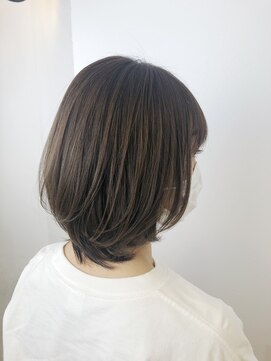 シャメル(Chamel) 大人可愛い小顔補正立体カットレイヤーロブヘア☆透明感