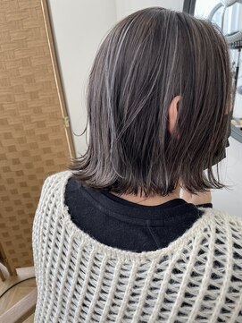 アンユージュアル(unusual) 白髪ぼかしハイライト/ラベンダーアッシュ/エイジングケア