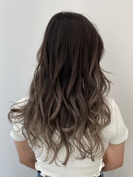 シエスタ バイ アンブルリュクス(siesta by amble luxe) バレイヤージュカラー