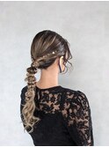 お呼ばれヘアセット　編みおろし　ローポニー
