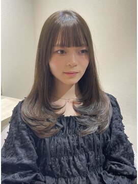 クレビアテン(CreBiA ten_) レイヤーカット＋グレージュ