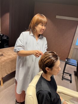 ニル(NiR)の写真/スマートミラー導入で仕上がりのイメージも確認OK！"あなたに似合う"を一緒に見つけます♪