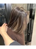 切りっぱなしボブ×コントラストハイライト