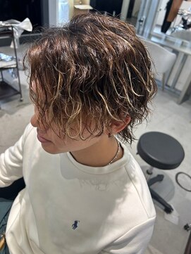 メンズサロン キング 高槻店(Men’s salon K!ng) 波巻きツイストスパイラルパーマ/フェザーパーマ/眉毛/メンズ