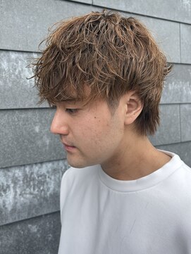 ヒュイル バイ ニアウ(Hwyl by Niau) メンズマッシュシャドウパーマスパイラルパーマニュアンスパーマ