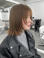 イロウ 山口どうもん店(IROW)&nbsp;レイヤーボブ　外ハネ　ブリーチなしダブルカラー　ベージュ