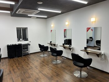 ラキ 久米店(LAKI)の写真/“カット＋おしゃれ染めカラー6820円”お手頃プライスで気軽に毎月通えるのが嬉しい★クーポン多数ご用意◎