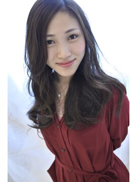 リタ(Lita) Licca リッカ 大人カワイイハイトーンのニュアンスロング