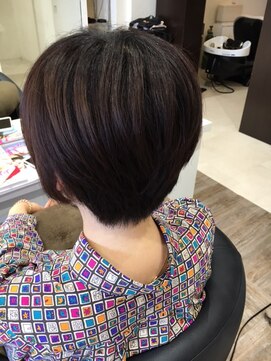 ヘアメイク サンサーラ 志度店(Hair Make SAMSARA) 丸みショート