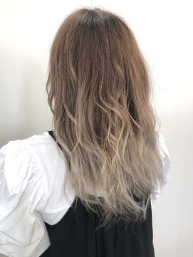 エッセンス(essence) 【essence】グラデーション×シルバーベージュ