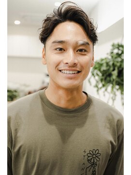 イーズ 鎌倉(e's) 《e'sイーズ鎌倉》柔らかなメンズパーマ/メンズショートカット