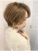 30代40代ひし形クビレ耳掛け束感小顔スウィングショート