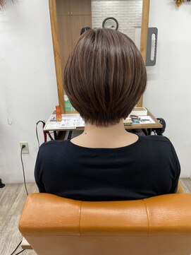 ルチナ 秦野(Lucina) ショートボブ／秦野