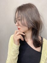 ニジュウサンド(23°)&nbsp;【２３°伊藤星羅】前髪無しくびれミディアム