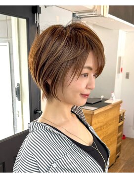 イオエ(ioe) イメチェン/外ハネボブ/ワイドバング/ブルーブラック/美髪