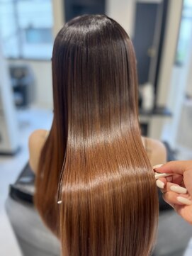 ボンズサロン(BONDZSALON) 髪質改善&縮毛矯正×酸性ストレート【東京麻布十番美髪専門店】