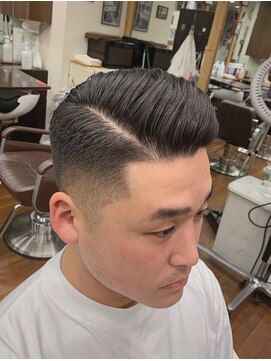 グルーマーズトウキョウ 渋谷店(GROOMER/S TOKYO) クラシック フェード バーバースタイル ローフェード