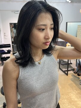 ブラウンズズシ(BROWNS Zushi) 赤味消しブルーグレー♪