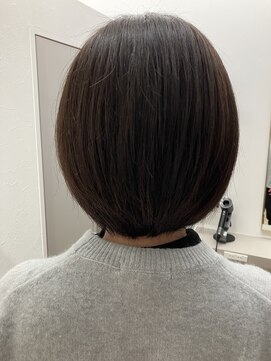 アルビス(arbis) 白髪ぼかし/ショート/ショートカット/ショートボブ/縮毛矯正