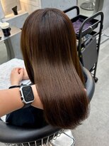 ロンドポレール 北千住(Lond polaire)&nbsp;バタフライカットグレーブラウンミディアムレイヤーカット