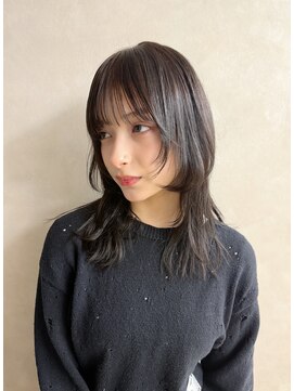 キイ ギンザ(k.e.y GINZA) ミディアムレイヤー