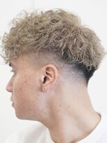 メリケンバーバーショップ コウベ(MERICAN BARBERSHOP KOBE)&nbsp;メンズカットバーバースタイルN3