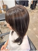 ハンサムショートレイヤーカットミルクティーベージュハイトーン