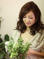(銀座)フェミニンなミディアムヘア
