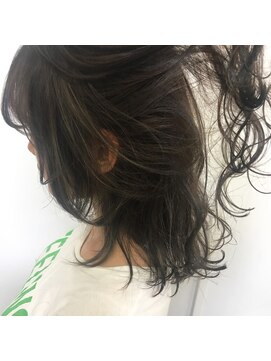 キー(kii) ブルーアッシュ×カーキ