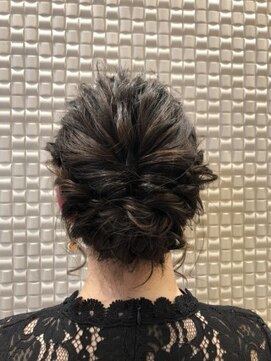 オリーブスバイネオリーブ(Olive's by neolive) 【新宿Olive’s by neolive】シニョンアレンジ