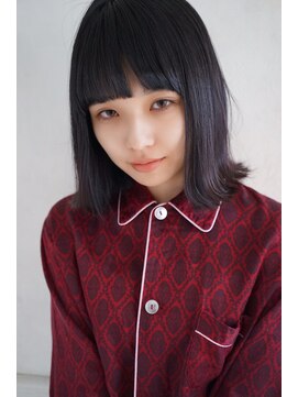 ソワリー 栄(THOiRY) 小顔カットが得意なスタイリストby坂元