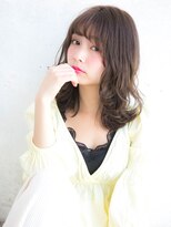 アッシュブラウンで大人女子