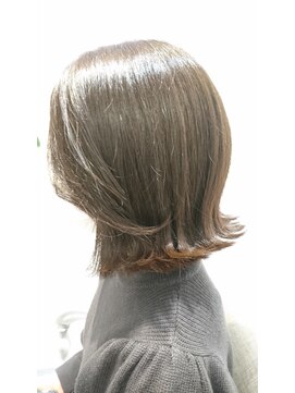 アフティ(afumty) 肩上切りっぱなしスタイル☆