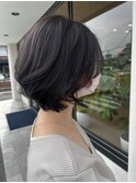大人可愛い前下がりショートボブ