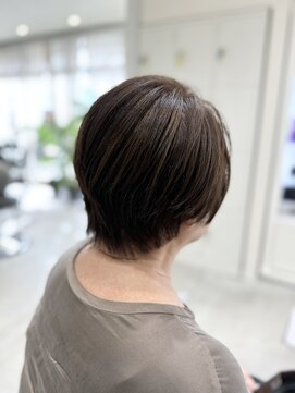 サンクチュアリー ウィズ コネクト(Sanctuary with connect) ショートヘア×白髪ぼかしハイライトカラー