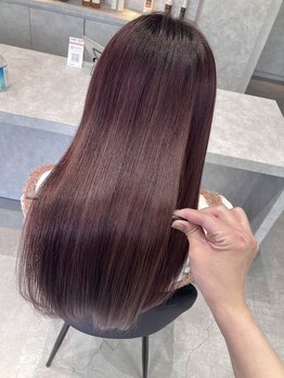 ローカス(Locus)の写真/【抜群のカラー持続力◎】アイロンやコテ、毎日の熱ダメージでも退色せずに美髪が続くカラー＊