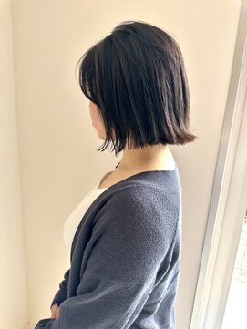 リノア 鵠沼海岸(LINOA) デザインカラー/レイヤーカット/ウェットヘア/オリーブベージュ