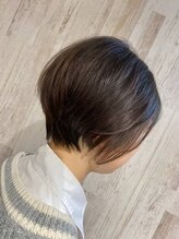実力派スタイリストの《似合わせカット》や《トレンドパーマ》のスタイルをご紹介◎