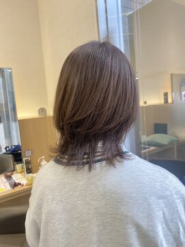 ウイバイファースト(u'i by first) 外ハネレイヤースタイル